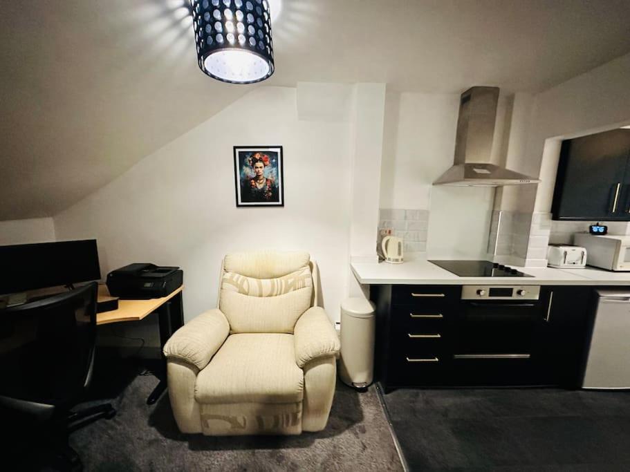 1 Luxe Exec Bedroom Derby