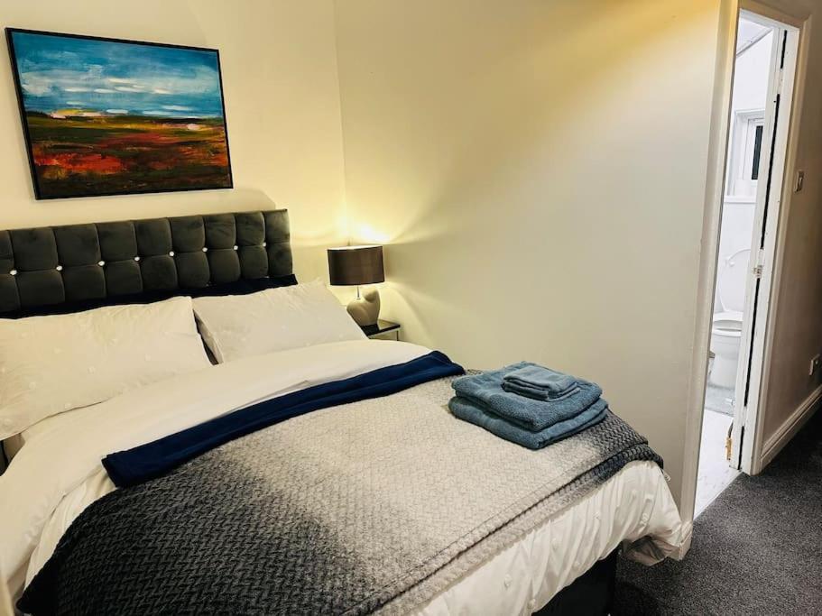 1 Luxe Exec Bedroom Apartment *
