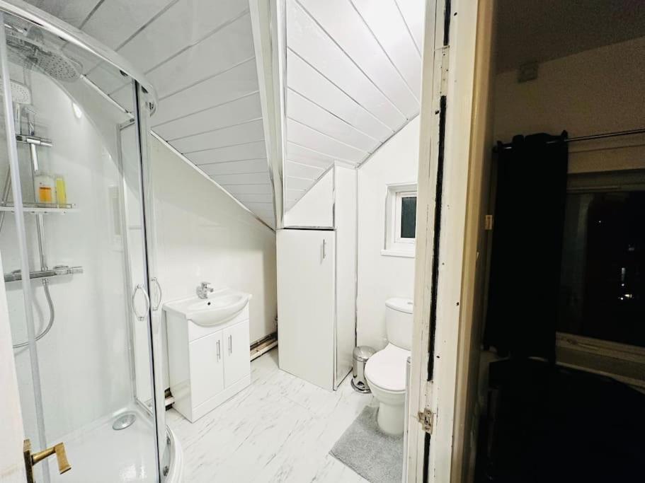 1 Luxe Exec Bedroom *