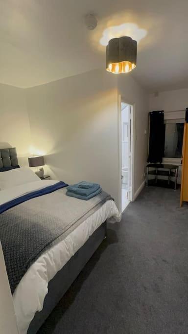 1 Luxe Exec Bedroom Apartment